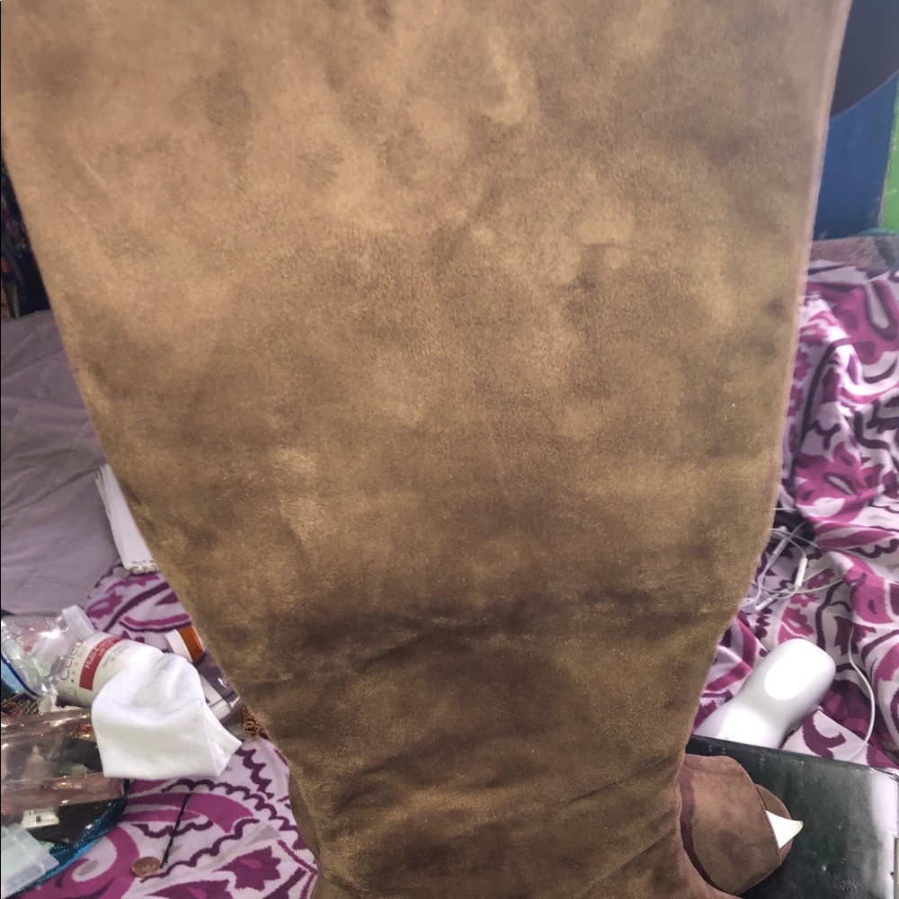 Grey/Tan wide width wide catch knee boots - Picture 2 of 4